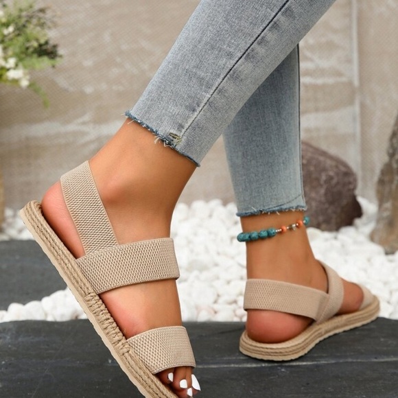SHEIN Cream Sandals with Elastic Straps and Textured Sole - Picture 4 of 4